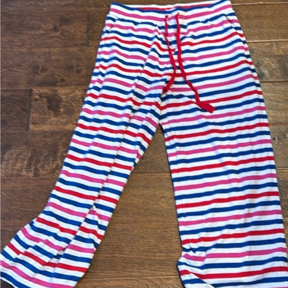 Pajama bundle 3 tops/ 1 pant - Picture 2 of 3